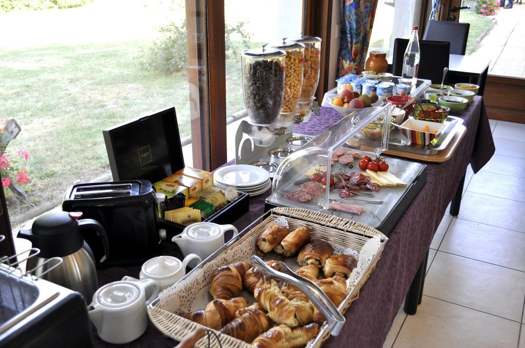 Hotel Restaurant Le Relais De Pouilly Zewnętrze zdjęcie