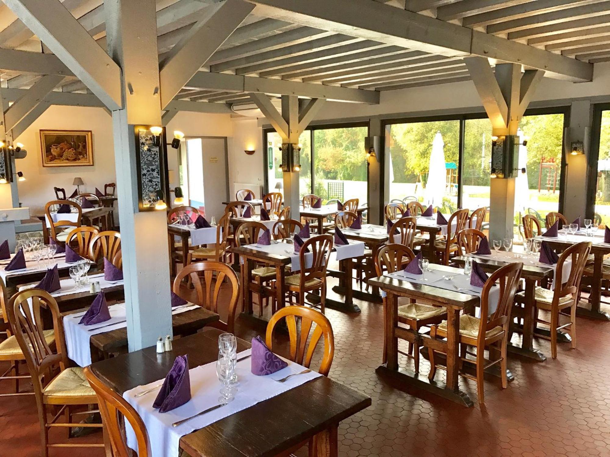 Hotel Restaurant Le Relais De Pouilly Zewnętrze zdjęcie