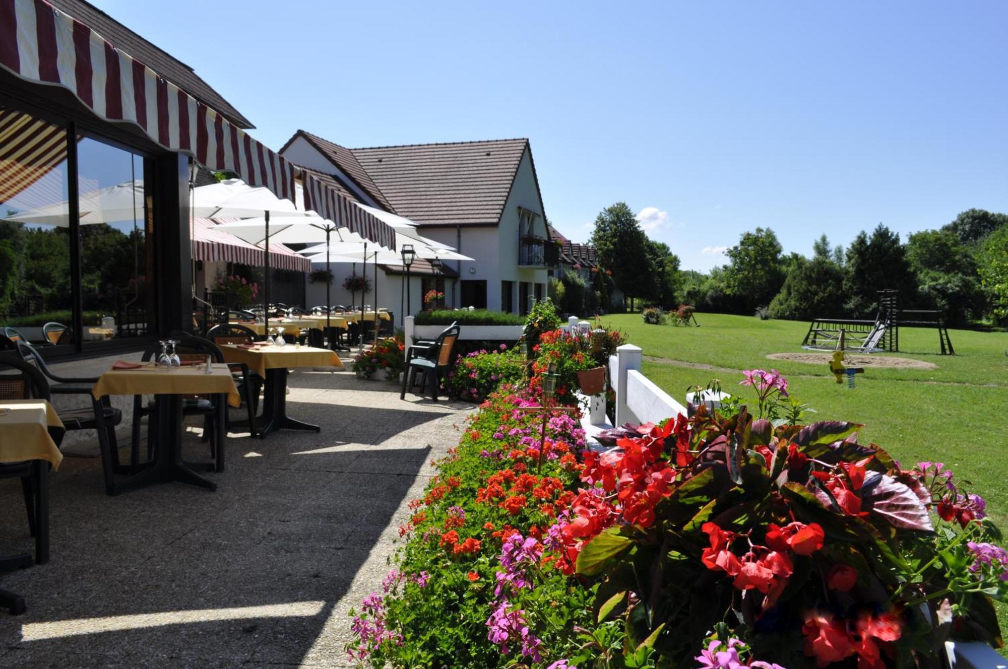 Hotel Restaurant Le Relais De Pouilly Zewnętrze zdjęcie